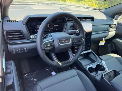 New 2026 GMC Terrain AT4 image 3