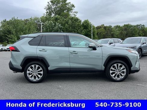 Used 2023 Toyota RAV4 XLE Premium AWD/4WD image 9