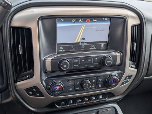 Used 2016 GMC Sierra 2500 Denali w/ Duramax Plus Package AWD/4WD image 17