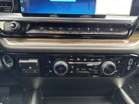 Used 2024 Chevrolet Silverado 1500 RST w/ True North Edition Plus AWD/4WD image 19