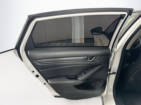 Used 2021 Honda Accord EX image 25