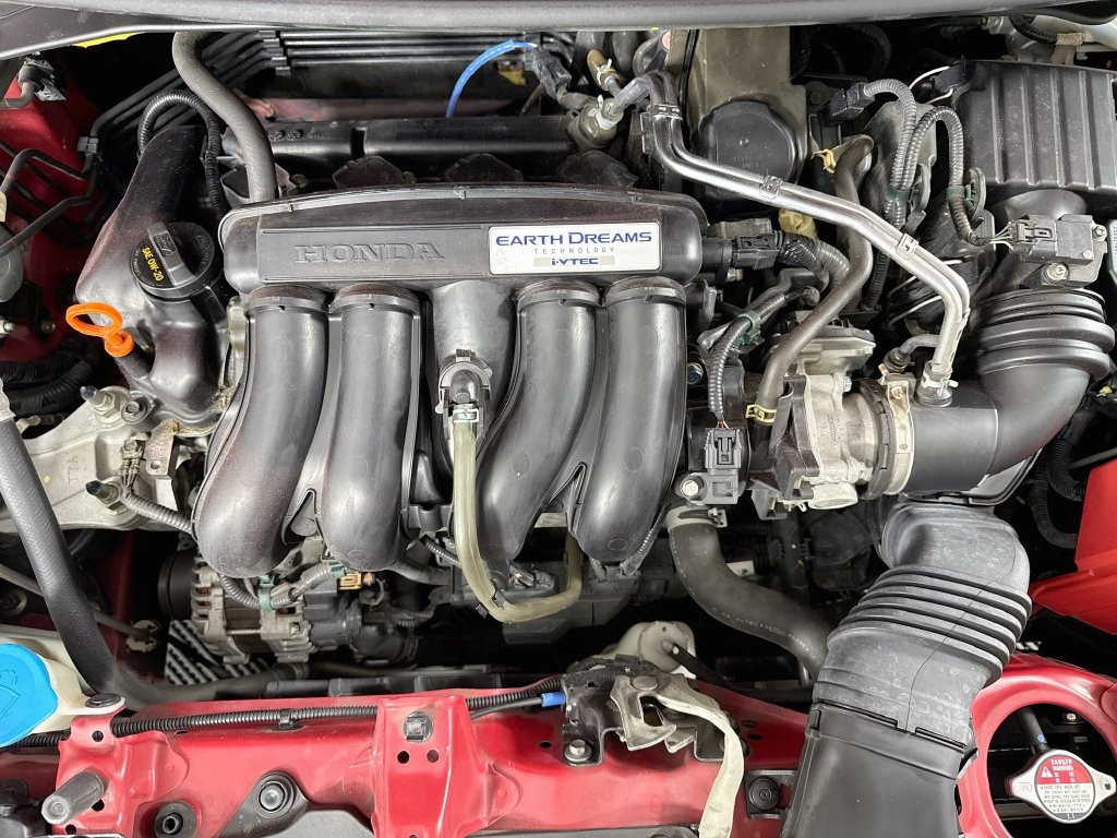 Used 2017 Honda Fit LX image 32