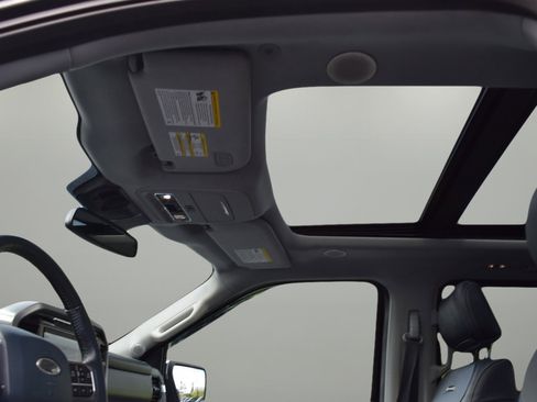 Used 2023 Ford F150 Limited image 12