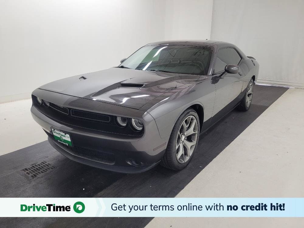 Used 2016 Dodge Challenger SXT w/ Sound Group RWD image 1