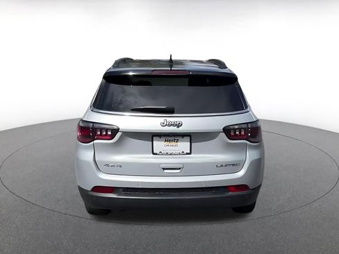 Used 2025 Jeep Compass Limited image 12