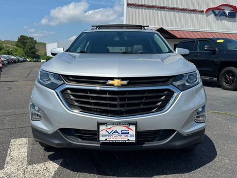 Used 2018 Chevrolet Equinox LT w/ Sun & Infotainment Package AWD/4WD image 3
