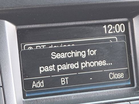 Used 2017 Ford Explorer XLT AWD/4WD image 3
