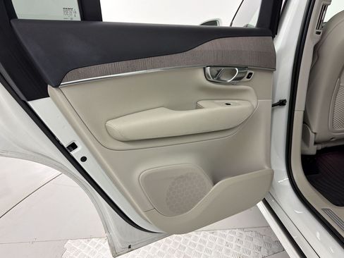 Used 2023 Volvo XC90 B5 Plus w/ Protection Package Premier AWD/4WD image 26