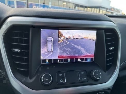 Certified 2023 GMC Acadia SLT w/ Technology Package image 36