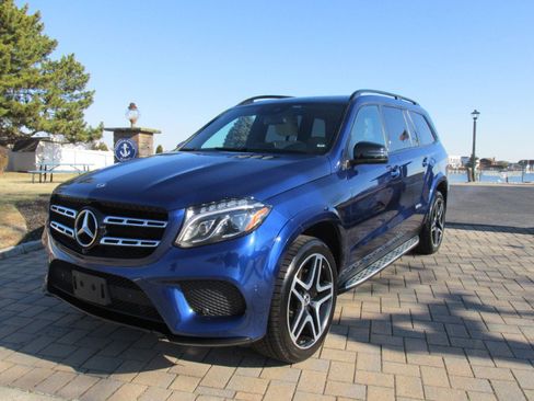 Used 2017 Mercedes-Benz GLS 550 4MATIC image 6