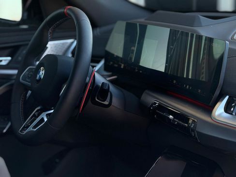 Used 2025 BMW X2 M35i AWD/4WD image 15