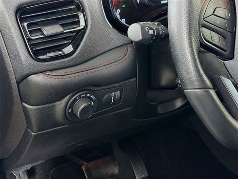 Used 2025 Dodge Durango GT image 10