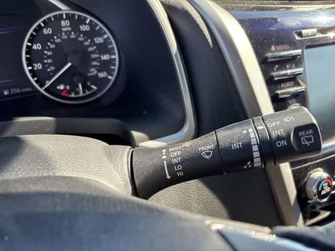 Used 2020 Nissan Murano SV image 18