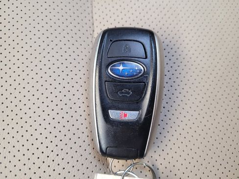 Used 2016 Subaru Outback 3.6R Limited image 32