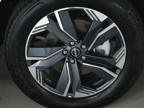 Certified 2025 Nissan Murano SL AWD/4WD image 10