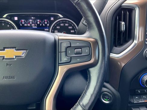Used 2019 Chevrolet Silverado 1500 High Country image 25