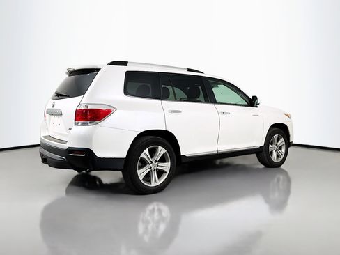 Used 2013 Toyota Highlander Limited AWD/4WD image 7