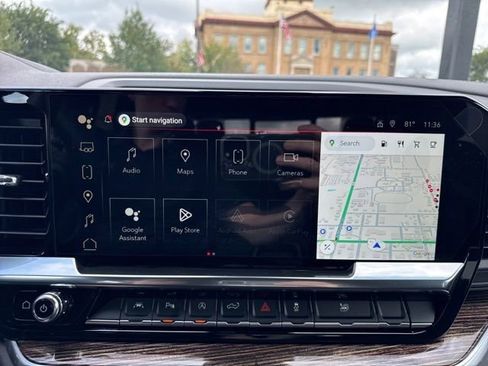 New 2026 GMC Sierra 1500 SLE w/ Preferred Package image 18