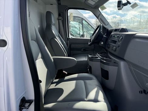 New 2025 Ford E-350 and Econoline 350 Super Duty w/ Power Equipment Group RWD image 18
