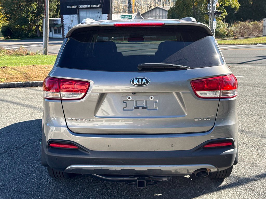 Used 2018 Kia Sorento EX AWD/4WD image 6