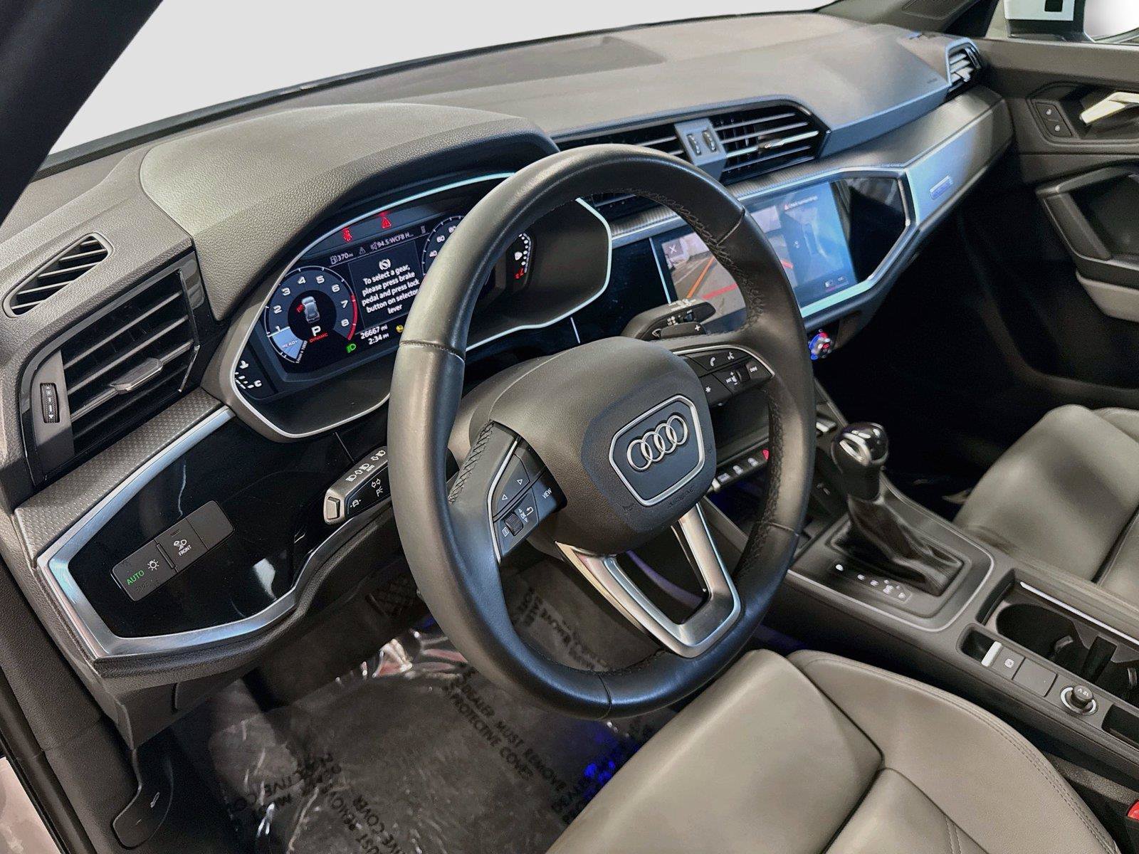 Certified 2024 Audi Q3 2.0T Premium Plus w/ Premium Plus Package AWD/4WD image 9