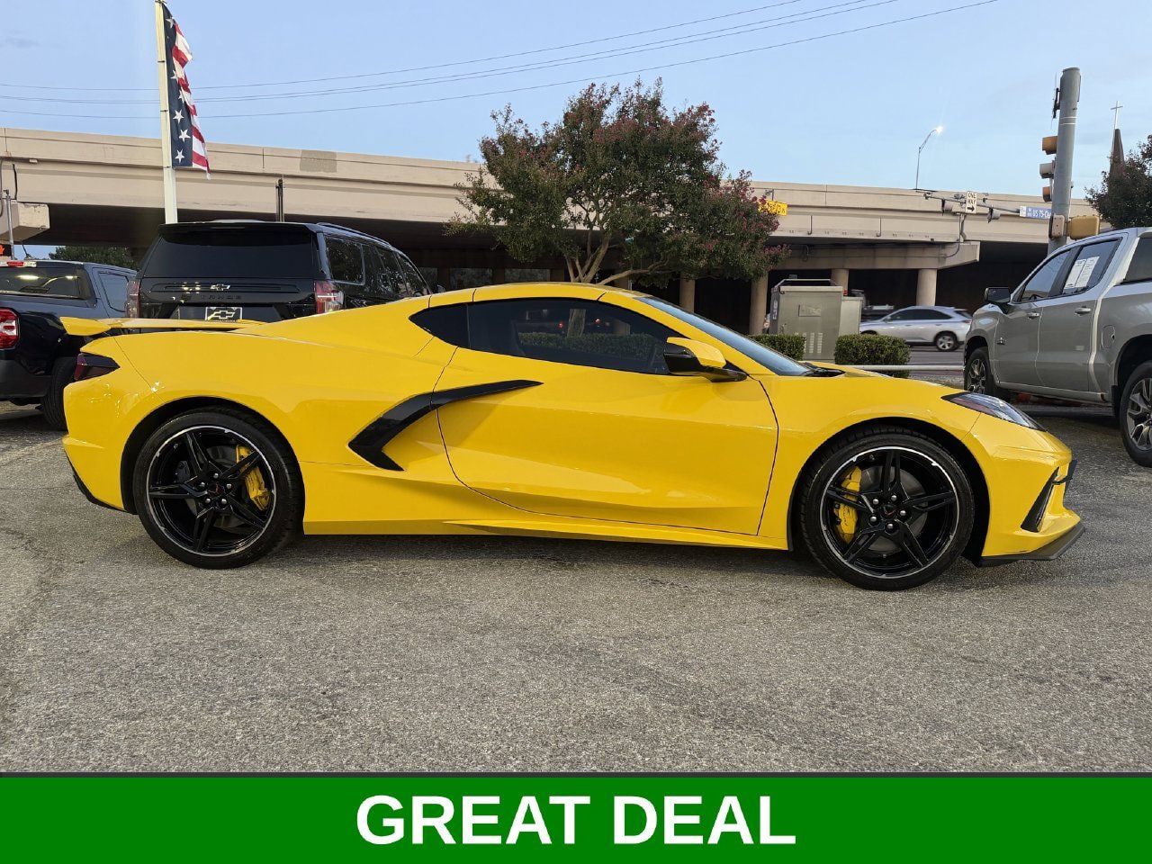 Used 2025 Chevrolet Corvette Stingray Premium Cpe w/ Z51 Performance Package RWD image 5