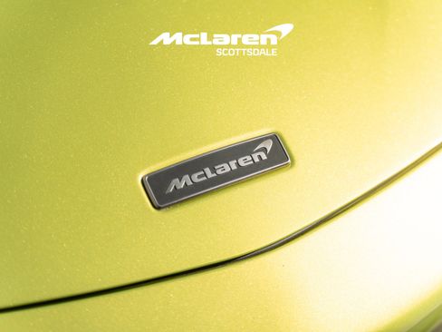Used 2025 McLaren Artura Spider image 12