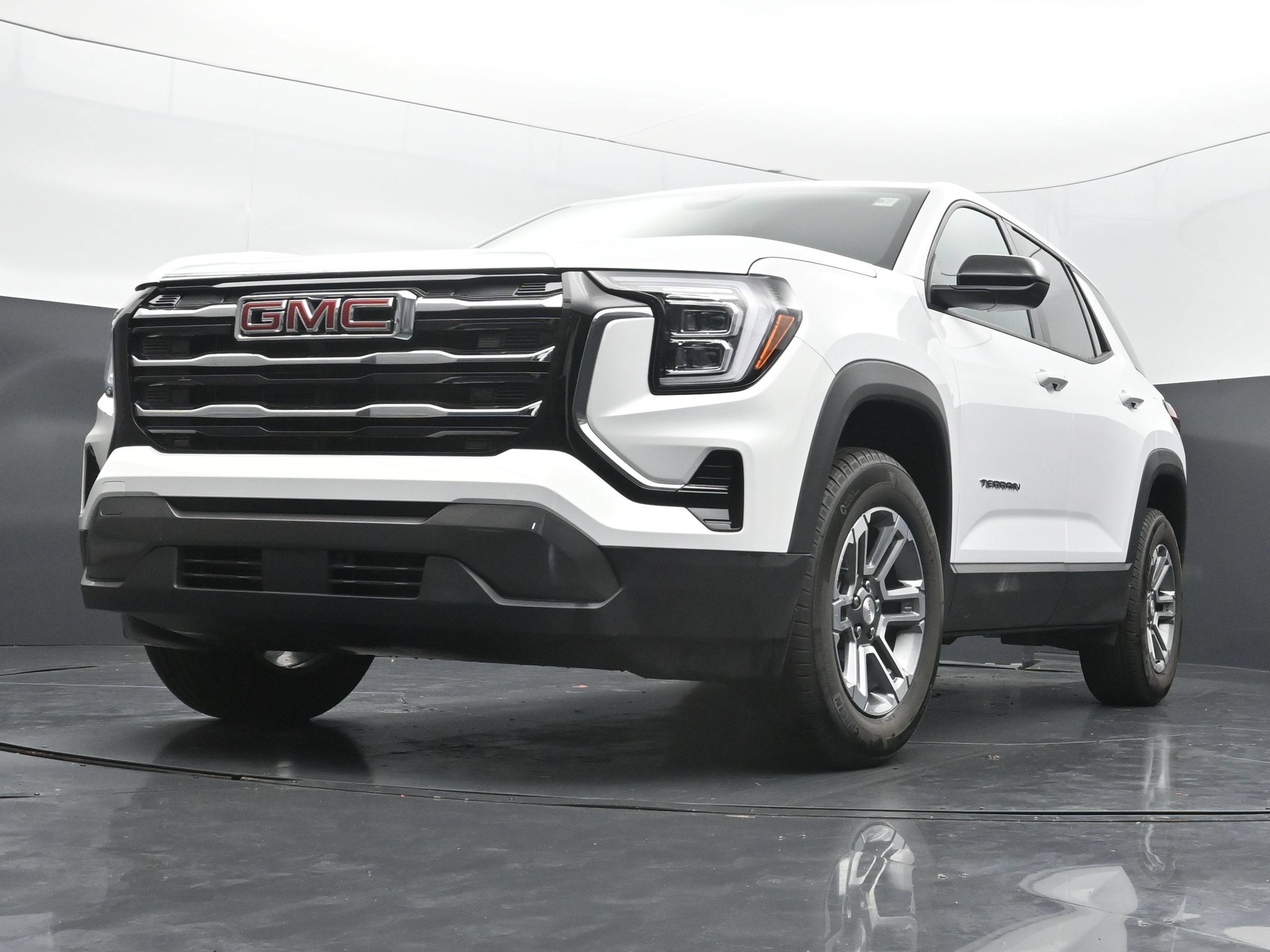 Used 2026 GMC Terrain Elevation FWD image 35