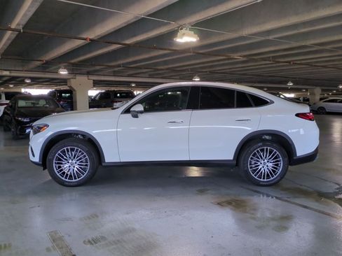 Used 2024 Mercedes-Benz GLC 300 4MATIC image 9