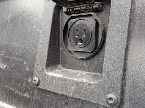 Used 2024 Toyota Tacoma TRD Off-Road w/ TRD Off Road Upgrade Package image 9