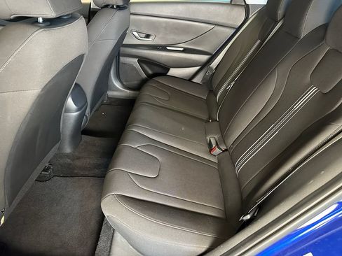 Used 2023 Hyundai Elantra SEL FWD image 21