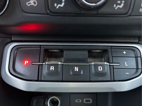 Used 2021 GMC Acadia SLE w/ Driver Convenience Package FWD image 30