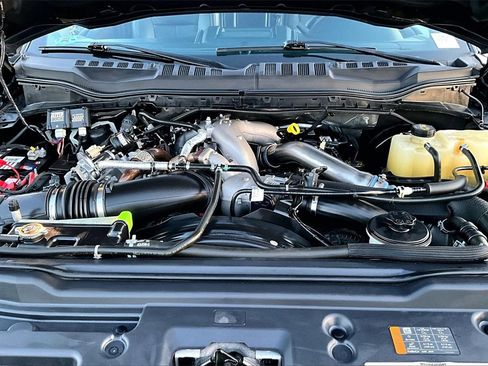 Used 2021 Ford F250 Lariat image 29