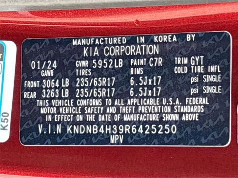 Used 2024 Kia Carnival LX image 32