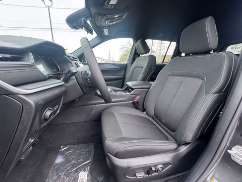New 2026 Jeep Grand Cherokee Laredo AWD/4WD image 13