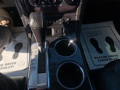 Used 2017 Buick Enclave Leather image 11