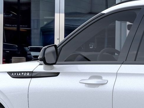 New 2026 Lincoln Aviator AWD w/ Jet Appearance Package image 20