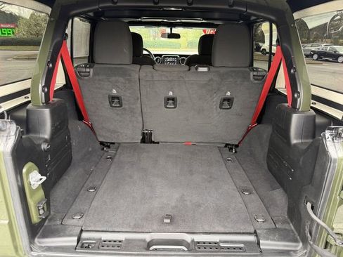 Used 2020 Jeep Wrangler Unlimited Rubicon w/ Quick Order Package 28Y Recon image 31