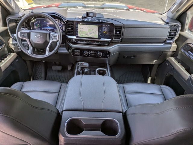 Used 2025 Chevrolet Silverado 1500 LT Trail Boss w/ Convenience Package II AWD/4WD image 14
