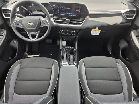 New 2026 Chevrolet TrailBlazer LT w/ Convenience Package FWD image 7