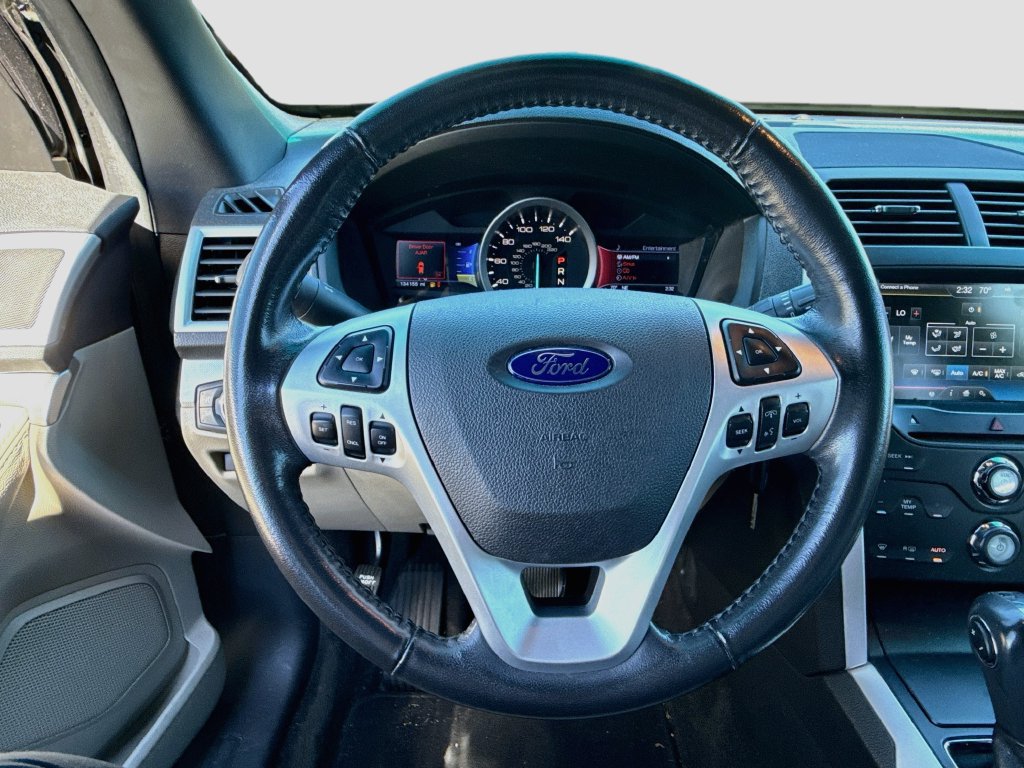 Used 2013 Ford Explorer XLT FWD image 13