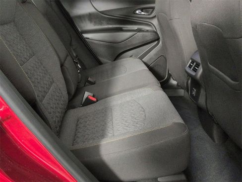 Certified 2024 Chevrolet Equinox LT w/ LPO, Floor Liner Package image 24