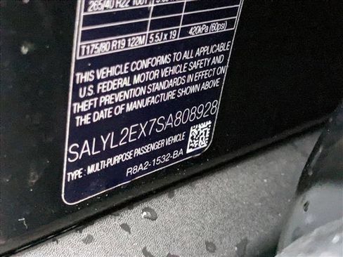 New 2025 Land Rover Range Rover Velar Dynamic SE image 19