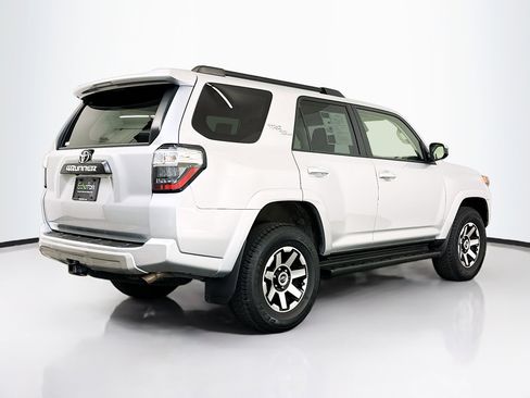 Used 2024 Toyota 4Runner TRD Off-Road image 9