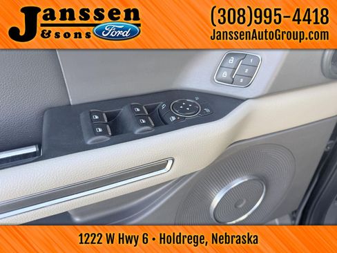 Used 2020 Ford Expedition XLT w/ Equipment Group 202A RWD image 18