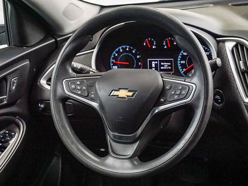 Used 2022 Chevrolet Malibu LS w/ Driver Confidence Package II image 15