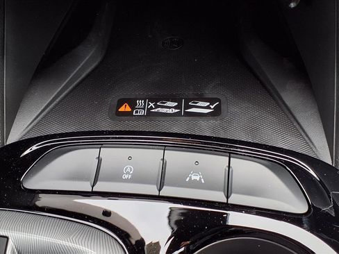 New 2026 Buick Envista Sport Touring image 7