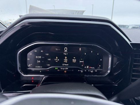 Used 2025 GMC Sierra 1500 SLT image 13