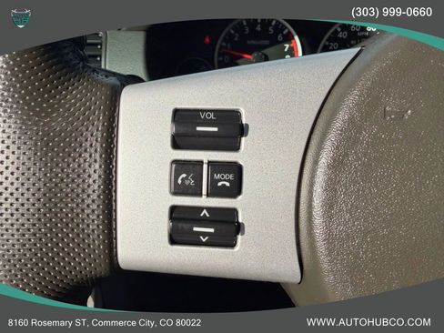 Used 2011 Nissan Pathfinder Silver image 20