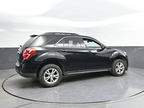 Used 2017 Chevrolet Equinox LT w/ Convenience Package FWD image 2